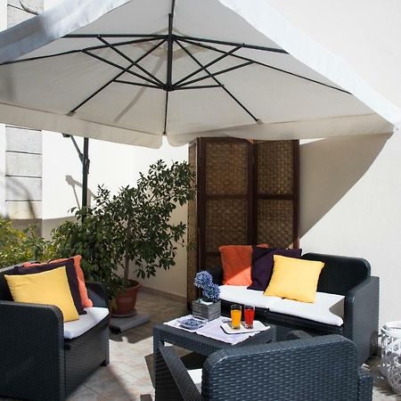 Le Tre Rose Di Gio Hotel Casamassella Luaran gambar